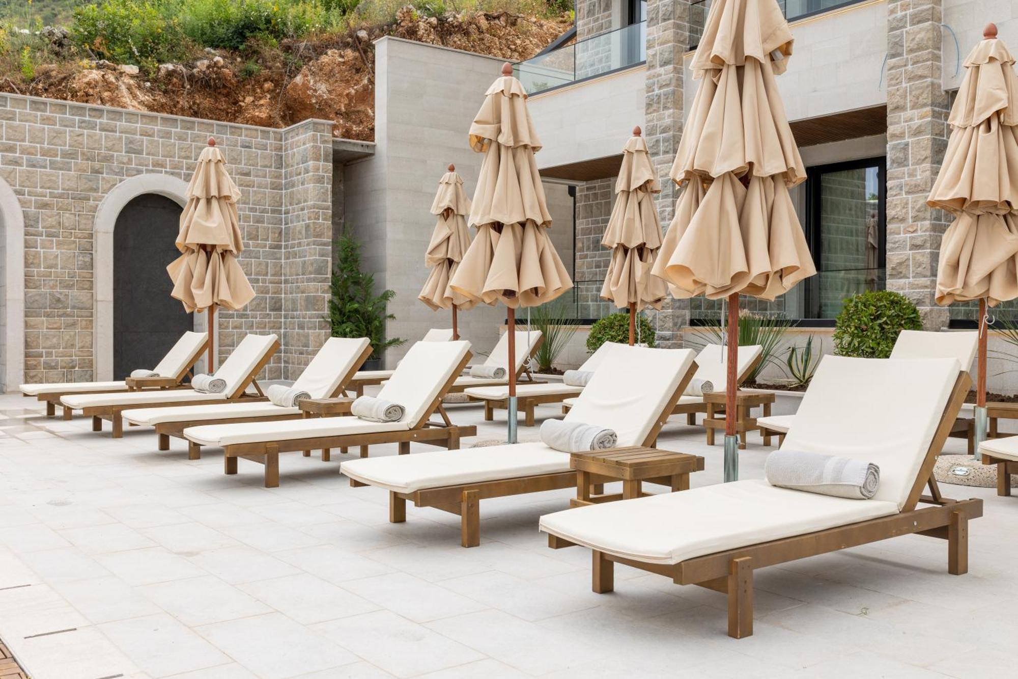 Regent Hotel Budua